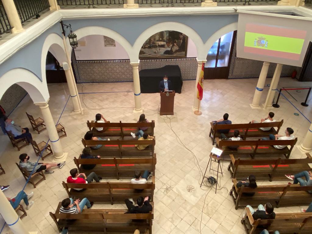 Conferencia «Origen de  los símbolos nacionales»