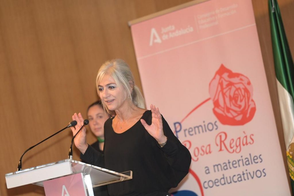 La profesora Alba Lanza ganadora de los Premios Rosa Regás a materiales coeducativos