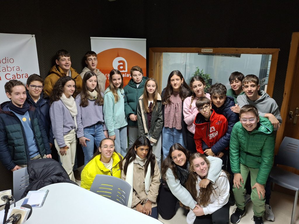 VISITA A LOS ESTUDIOS DE RADIO ATALAYA