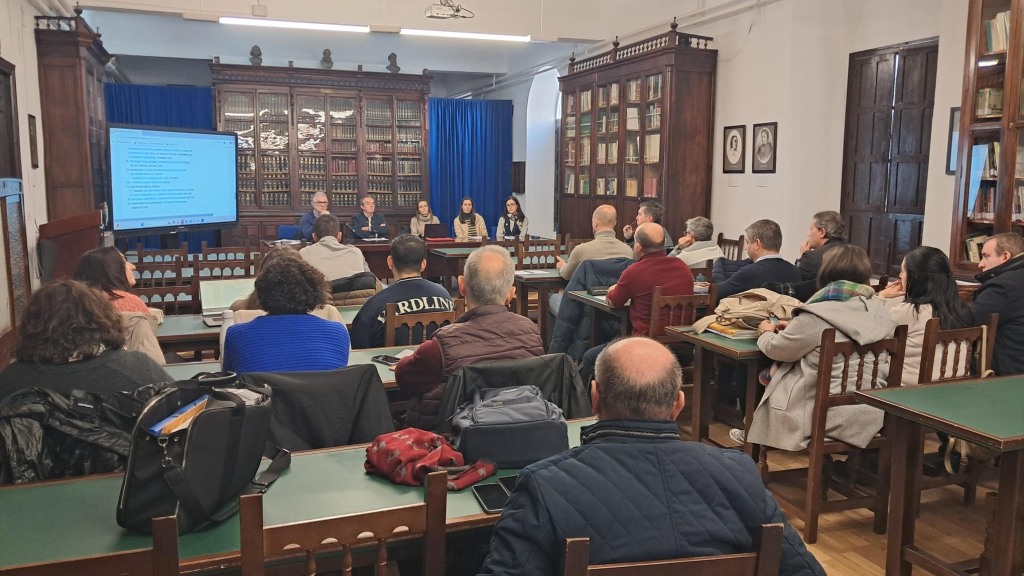 Visita de la responsable provincial de Plurilingüismo al IES Aguilar y Eslava
