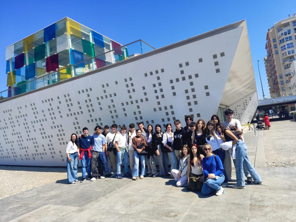 El alumnado del IES Aguilar y Eslava descubre Málaga a través del arte